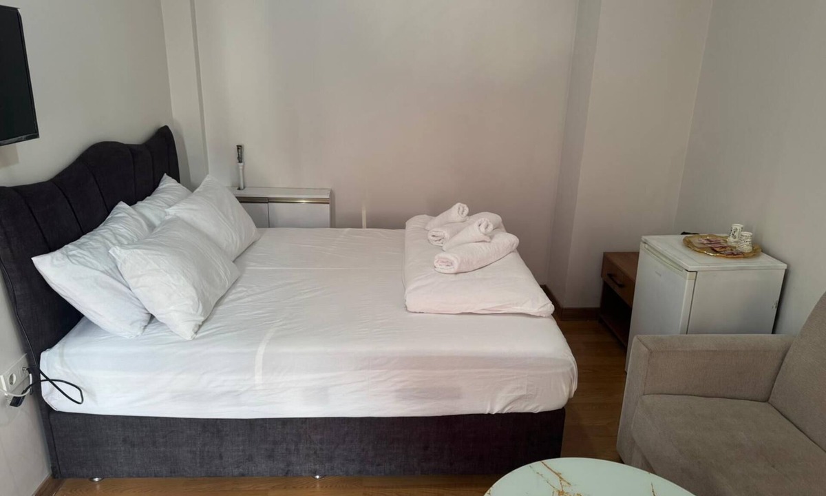 Sur Hotel | neonbutikotel