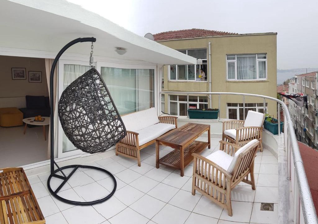 Besiktas Apartment | Perfect location perfect condition
