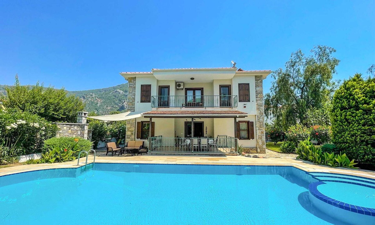 Dalyan Villa | Phenomenal 5-Bedroom Villa with AC, Private Pool and Lush Garden in Dalyan