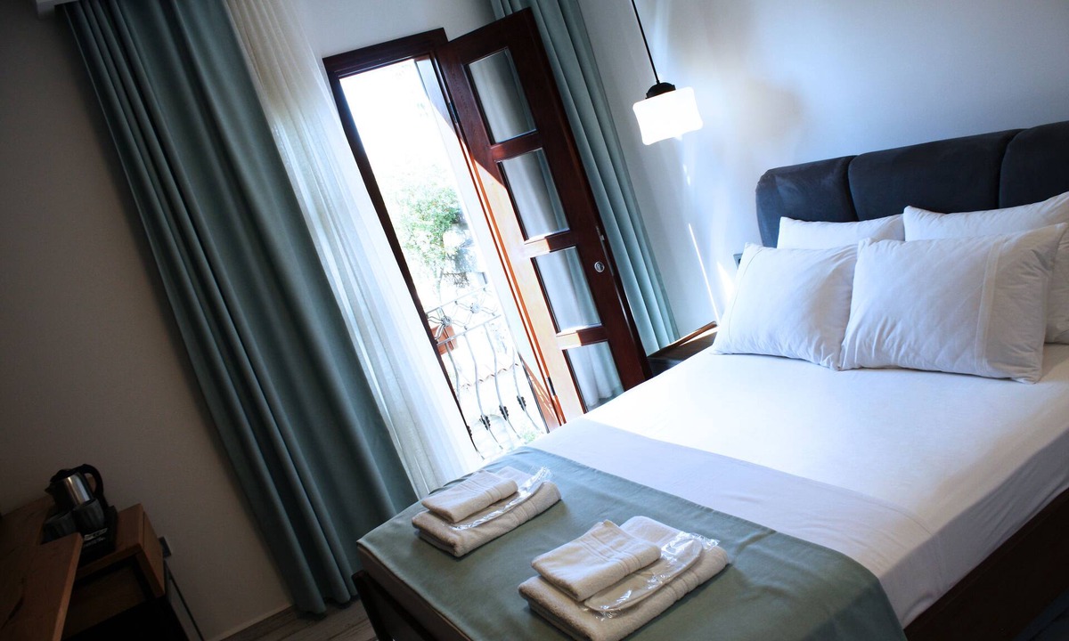 Urla Hotel | Pintura Urla Butik Otel & Sanat Galerisi