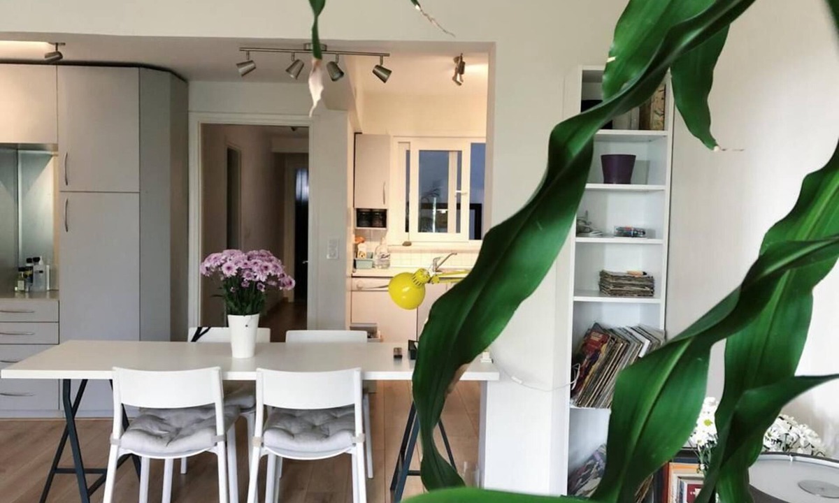 Cihangir Apartment | Quiet and Charming 2-bedroom apartment with WiFi, AC in the heart of Istanbul