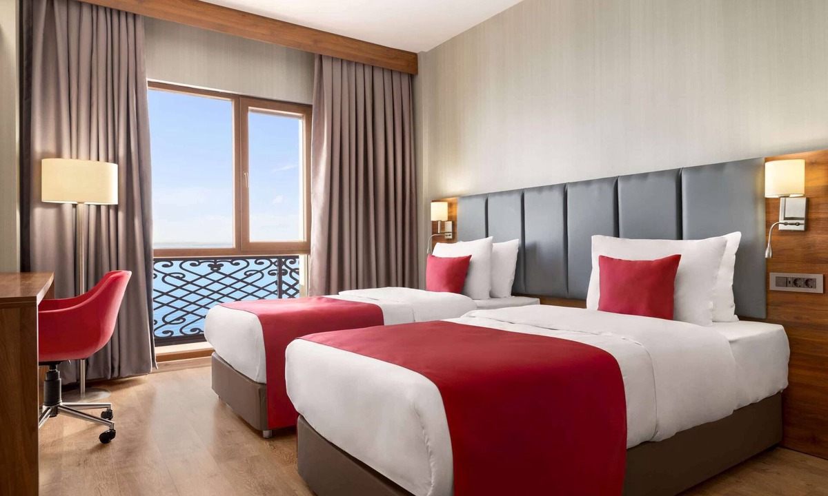 Edremit Hotel | Ramada by Wyndham Van