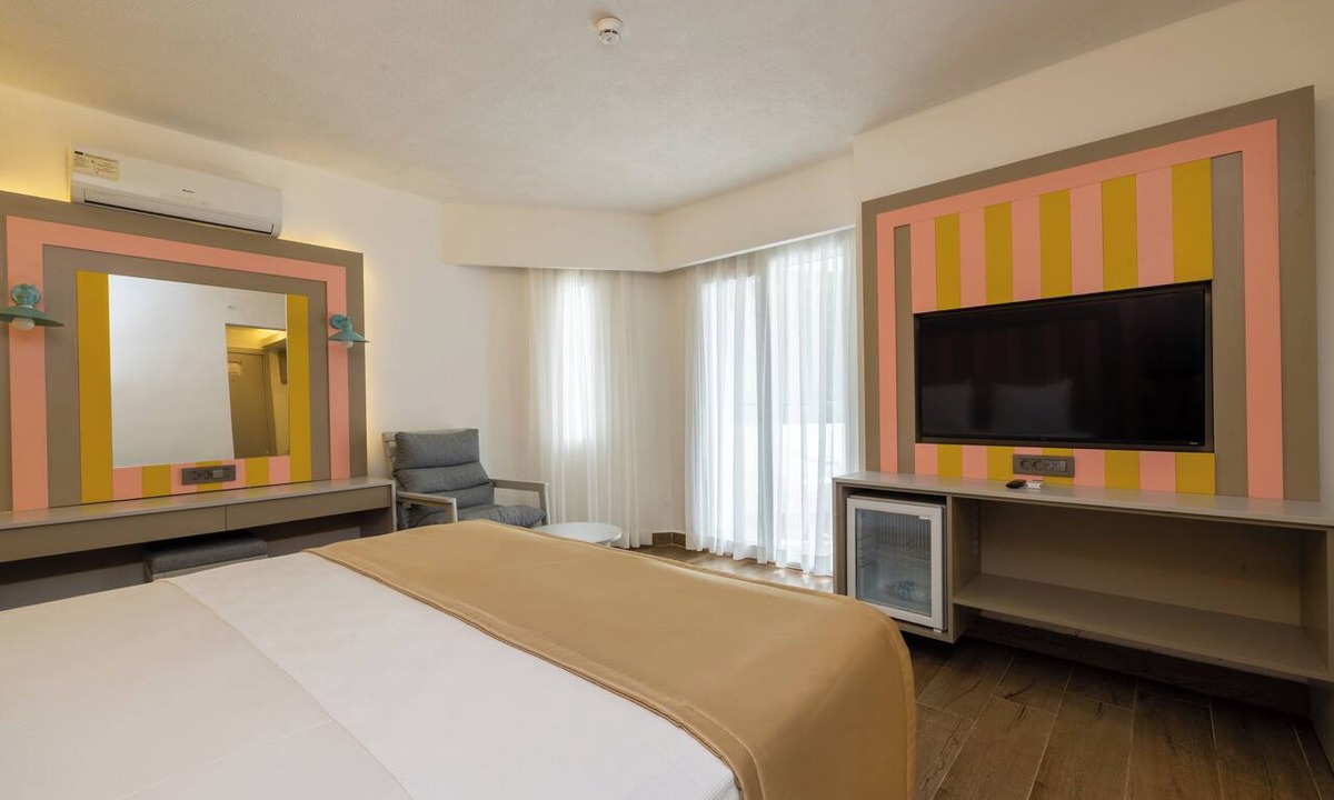 Turgutreis City Center Resort | SOLANA BY YELKEN - All inclusive