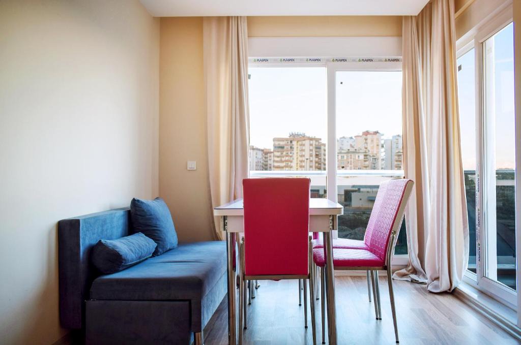 Sarsu Mahallesi Apartment | Spacious 2 Bedroom for 5 With Mountain View. Free Wifi