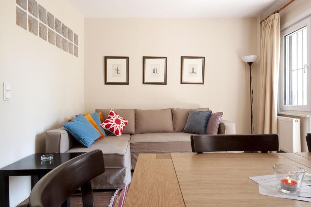 Emin Sinan Apartment | Spacious Balcony Suite Sultanahmet - Aslan Apartments