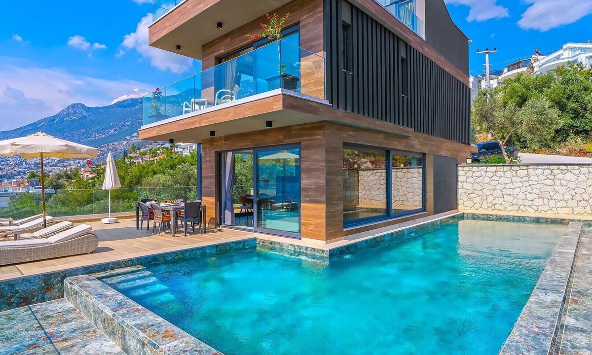 Kalkan Villa | Stunning Villa for 8, 80m from the Sea, Outdoor and indoor Pools, Superb Views