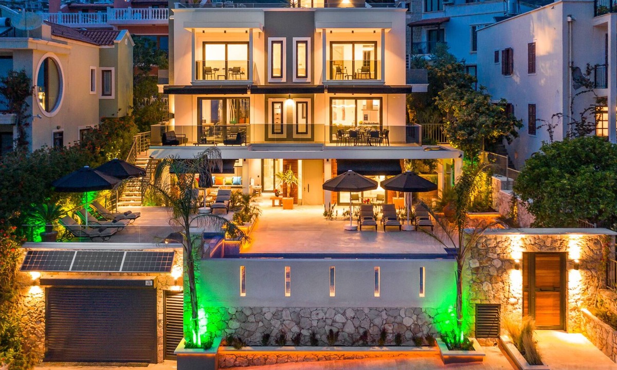 Kalkan Villa | Super Modern 5 Bedroom Villa, Private Pool and Roof Terrace