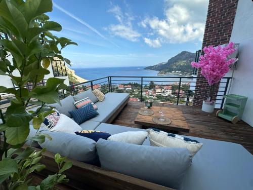 Turunc Apartment | Sweet Home Turunc - Sea View Suites with One Bedroom