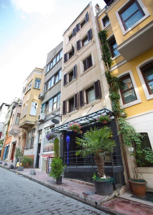 Taksim Hotel | T-Square Residence