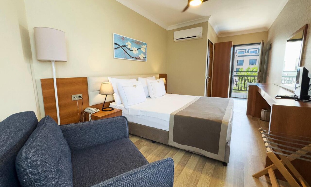 Fethiye City Center Hotel | Uras Beach Hotel