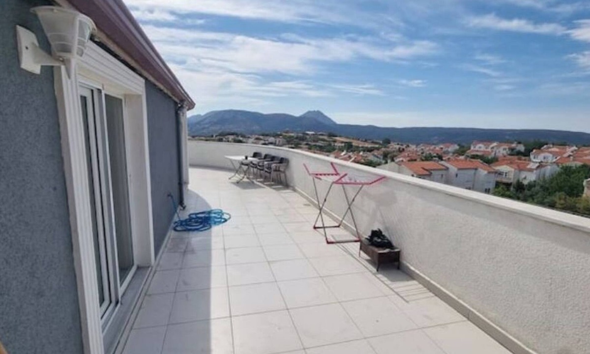 Gokceada Apartment | Very Spacious Terrace Apartment with Turkish Bath