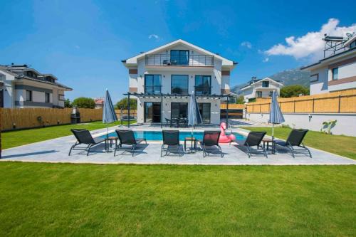 Oludeniz Villa | Villa Bahar 2 Triplex Luxury New Villa in Fethiye Oludeniz!
