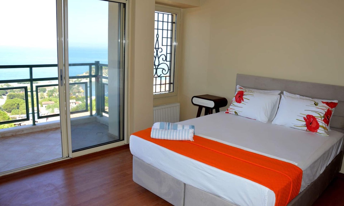 Kusadasi City Centre House | Zen House