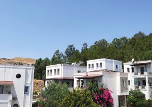 Amazing location Lux brand new House Gated Family