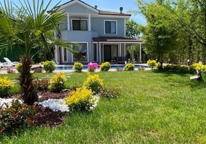 Astonishing Villa with Private Pool and Jacuzzi Surrounded by Nature in Sapanca