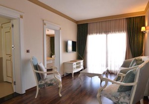 Azka Hotel