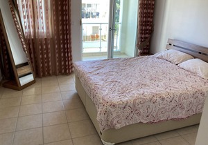 Beautiful Bright 3 Bed Home In Popular Sought After Private Gated Community.