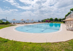 Flat with Sea View and Shared Pool in Bodrum