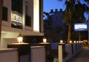 Let'Stay Hotel