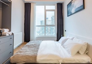 Modern Flat with a Charming City View in Kadikoy