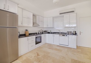 Modern Luxury 3 Bed Apartment with Private Pool, Garden & 10-Min Walk to Kalkan.