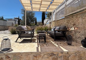 Modern Luxury 3 Bed Apartment with Private Pool, Garden & 10-Min Walk to Kalkan.