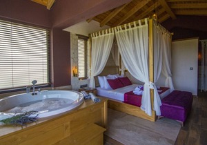 Outstanding Villa with Private Pool and Jacuzzi in Fethiye