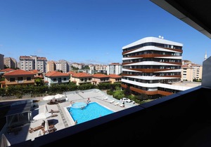 Studio Flat with Shared Pool near Sabiha Gokcen