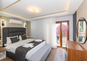 T-Square Residence