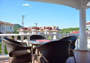 Thera Apartments 8