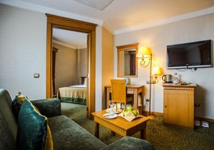 Usta Park Hotel