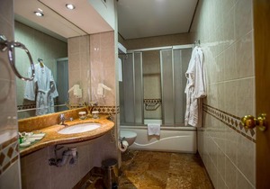 Usta Park Hotel