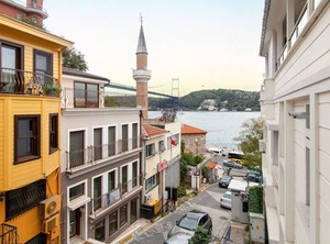 Bosphorus Shore Sariyer | Rumeli Hisari