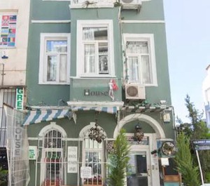 Antique Hostel 