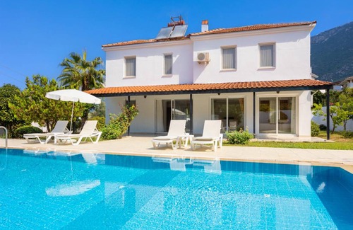Oludeniz Villa | 195 m² Villa ∙ 3 bedrooms ∙ 7 guests