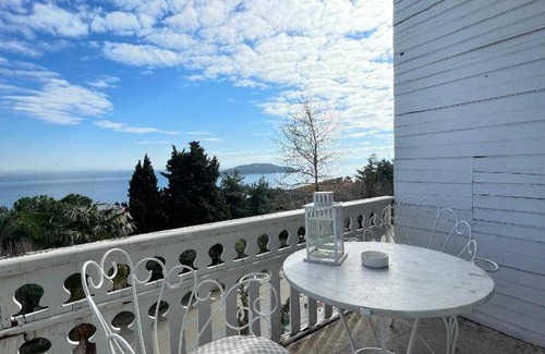 Adalar Hotel | 35 m² Hotel ∙ 5 guests