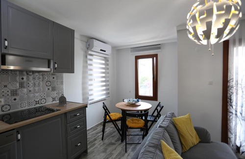 Akyaka City Center Apartment | Alp Suites Limon