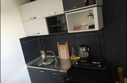 Emirgan Mahallesi House | Apt with a spectacular view & lovely garden
