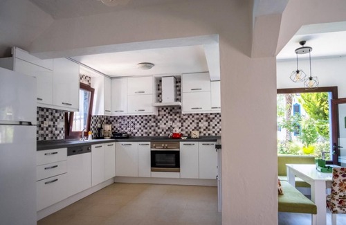 Yalikavak Villa | Astonishing Villa with Pool near Tilkicik Bay