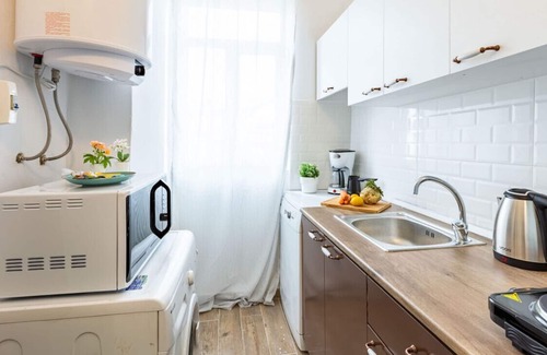 Moda Apartment | Chic, Central Flat 5 min to Moda Coast in Kadikoy