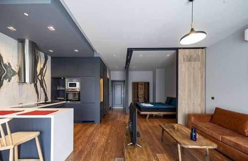 Beyoglu Apartment | Classy, quality residence in Beyoglu - Gym&Pool