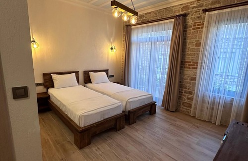 Mithatpasa Hotel | Cunda Nisa Otel