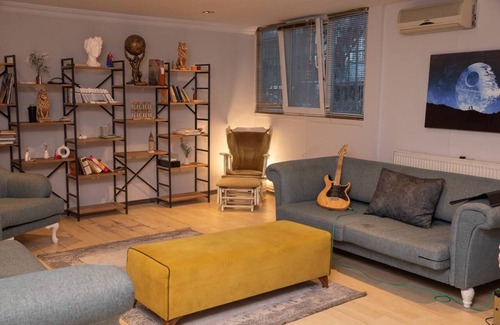 Rasimpasa House | Digital Nomad House
