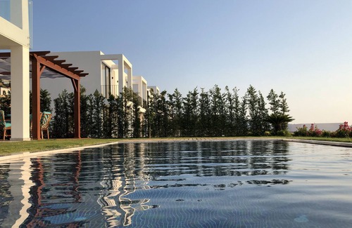 Gundogan Villa | Luxurious seafront Mediterranean villa with private pool