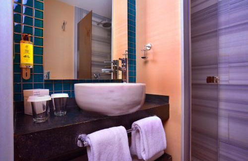Asmali Mescit Hotel | Pera Tulip Hotel & Spa