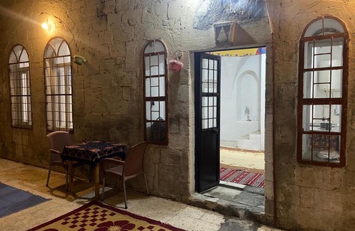 Artuklu Hostel | Rosa Hostel