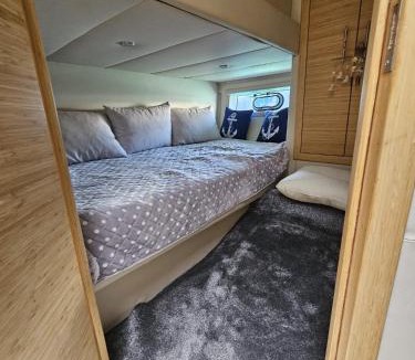 Cesme Boat Rental | Çeşme Tekne ve Yat Kiralama