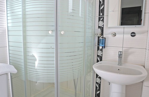 Ortakent Hotel | Ömer Aybak Beach Hotel