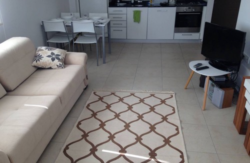 Side Apartment | 110 m² Apartment ∙ 3 bedrooms ∙ 4 guests