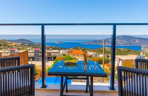 Kas House | 115 m² House ∙ 3 bedrooms ∙ 6 guests